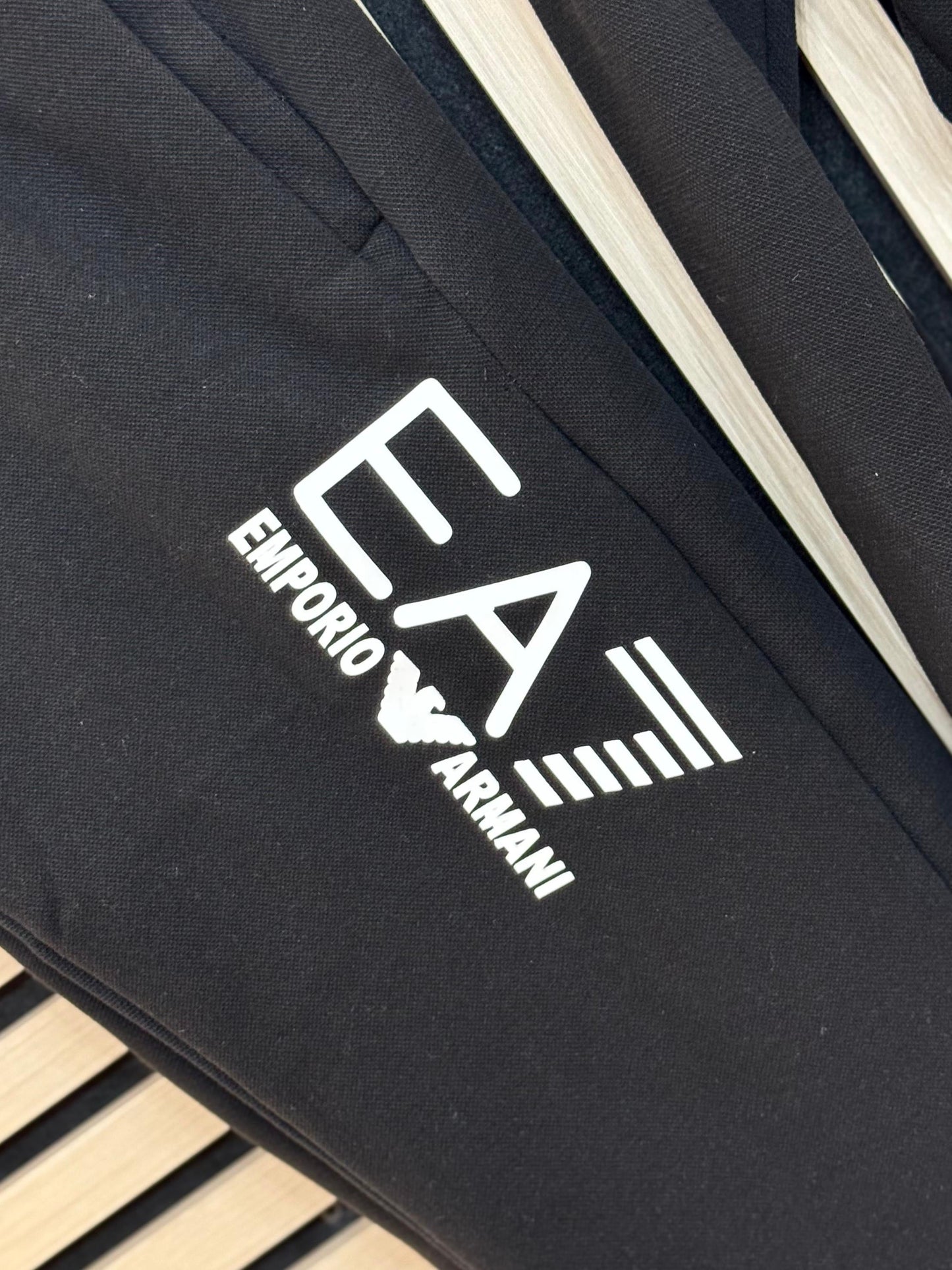 Chandal Armani (negro) Maxima calidad