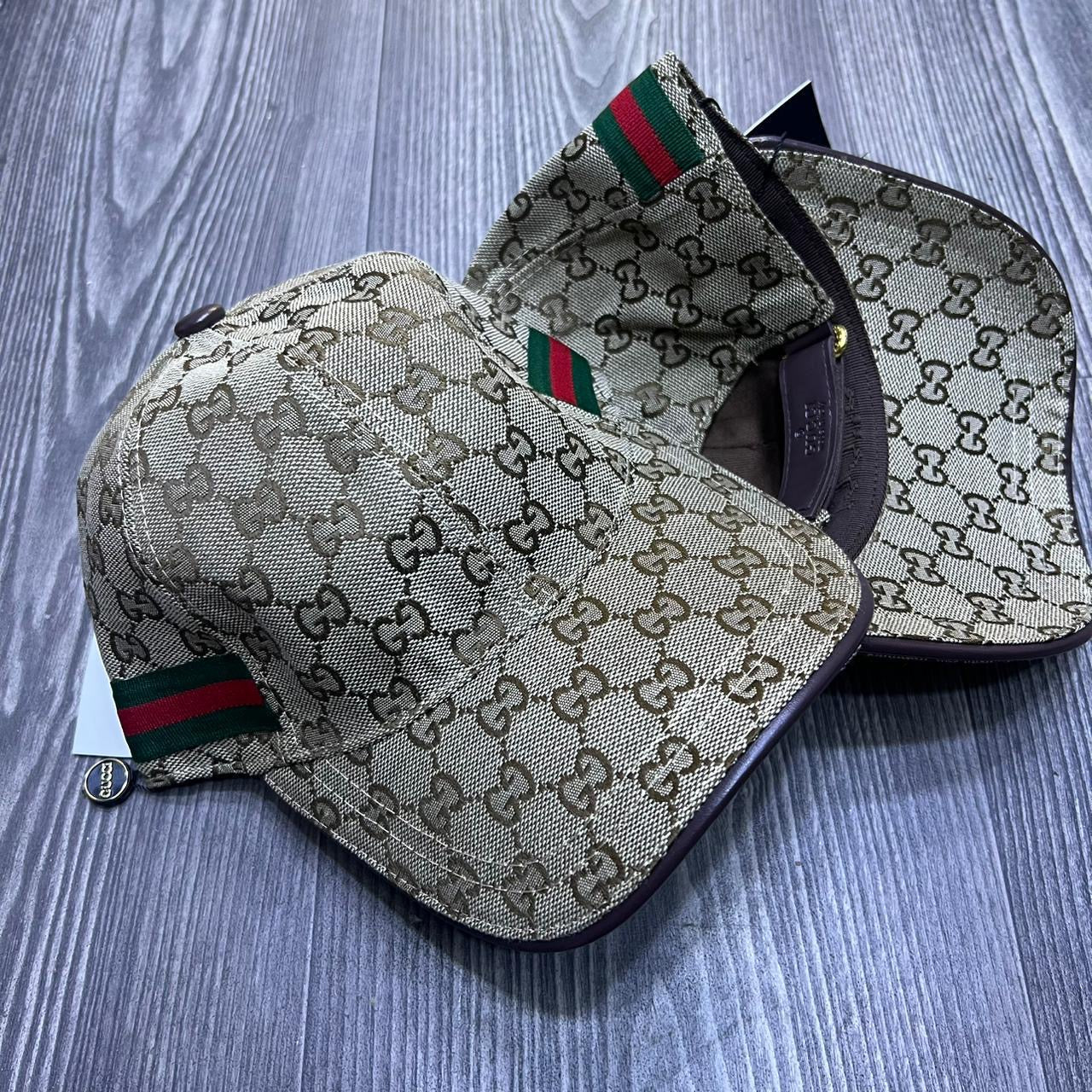 Gorra prada alta gama
