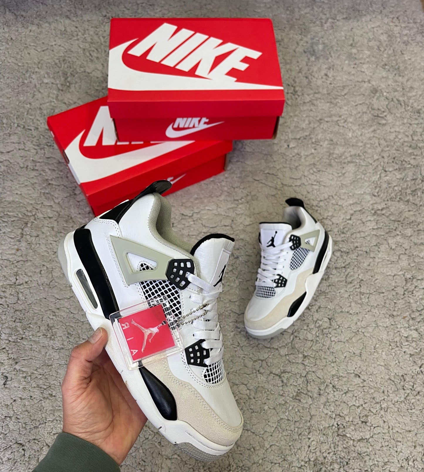 Jordan retro 4 blancas/negras "buena calidad"