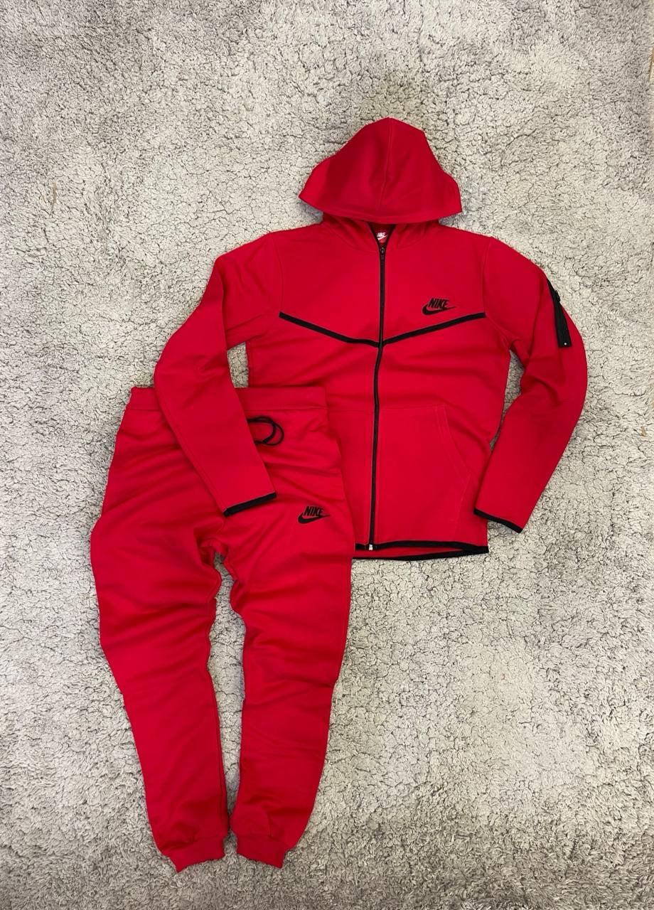 Tech Fleece Rojo
