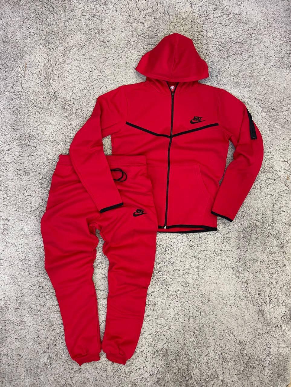 Tech Fleece Rojo