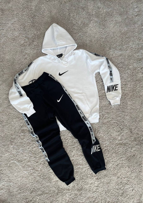 Chándal blanco Nike