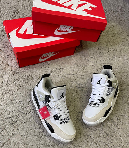 Jordan retro 4 blancas/negras "buena calidad"