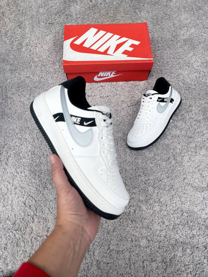 Zapatillas Air Force 1 tira reflectantes