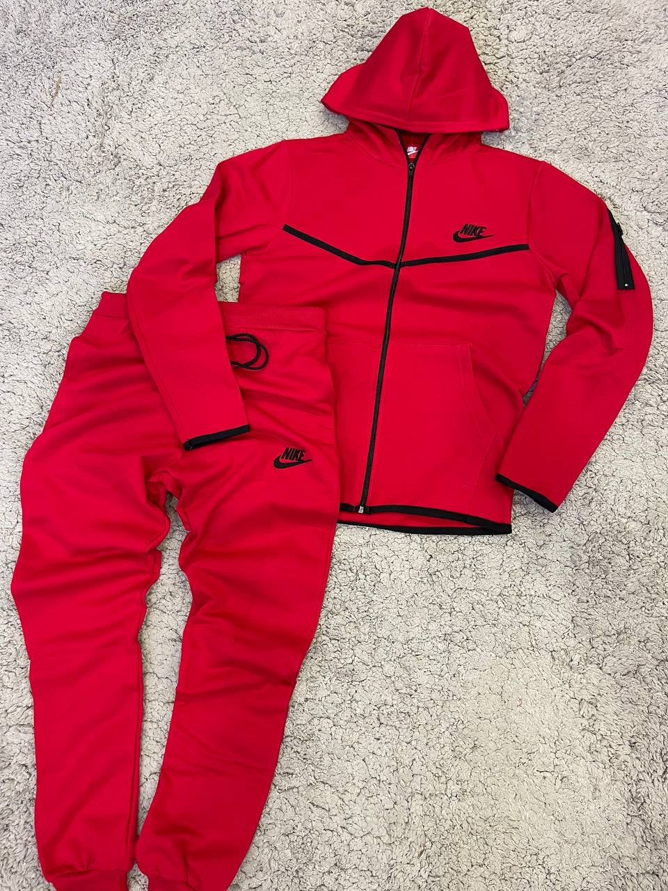 Tech Fleece Rojo
