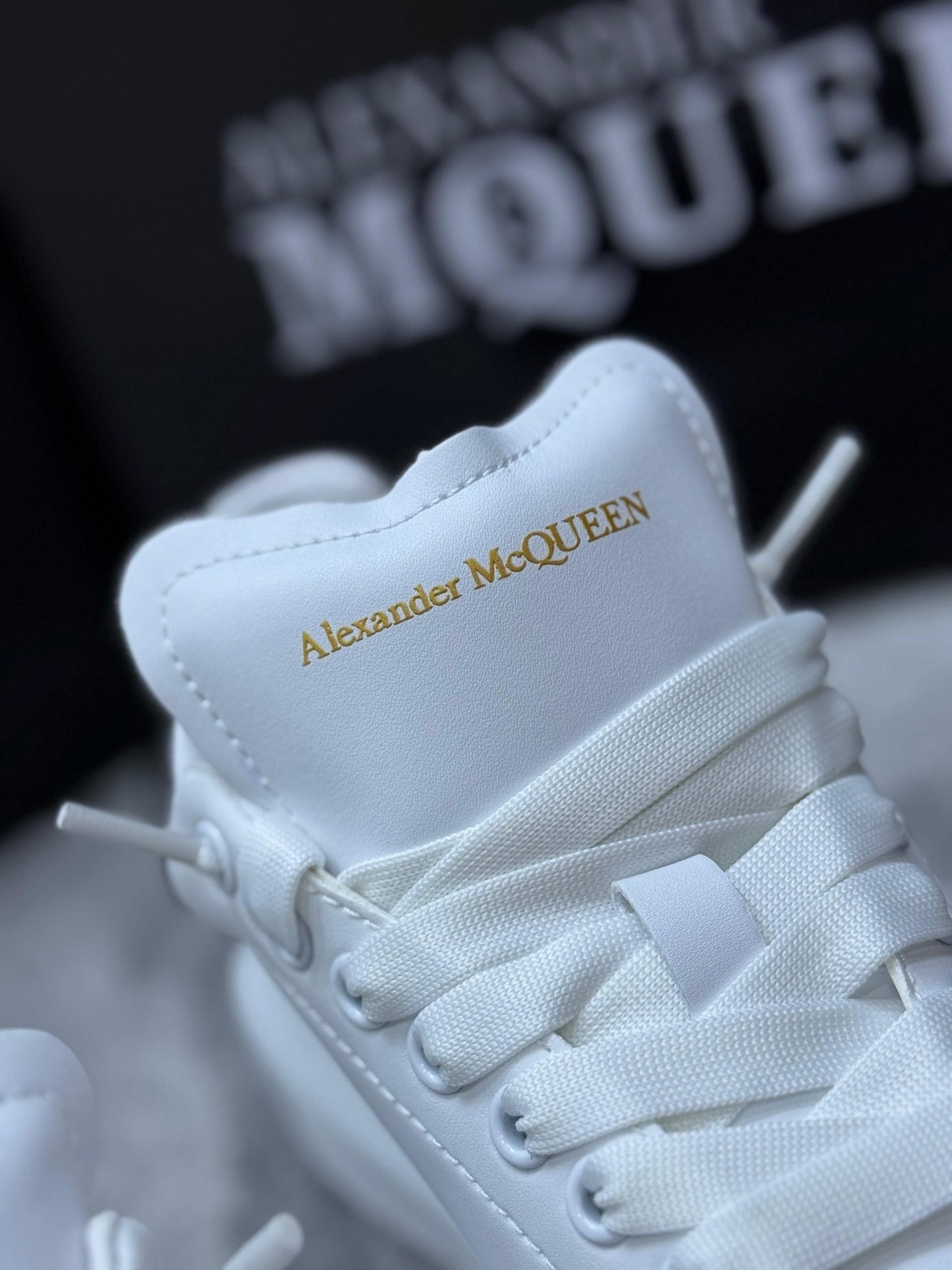 ALEXANDER MCQUEEN