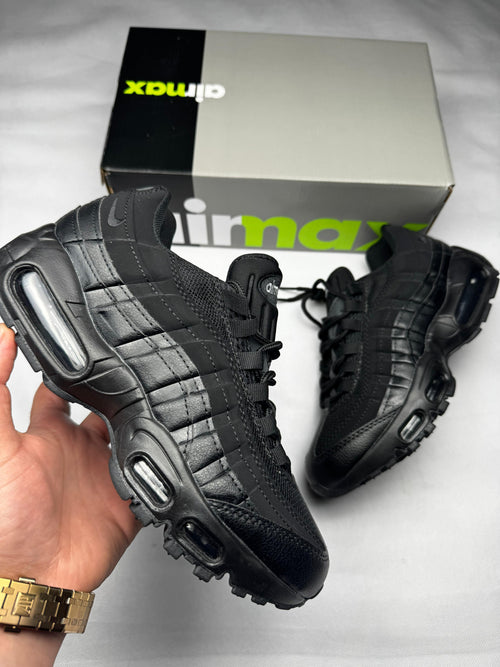 Nike Air Max 95 Triple Black