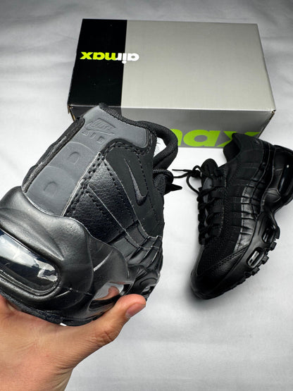 Nike Air Max 95 Triple Black