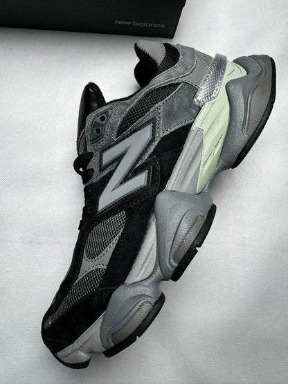New Balance 9060 Grey