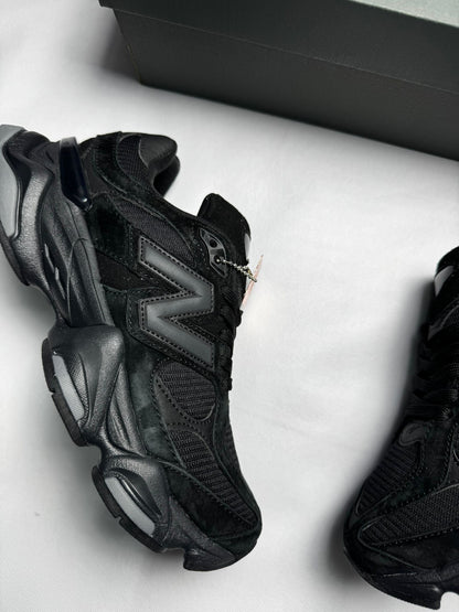 New Balance 9060 All Black